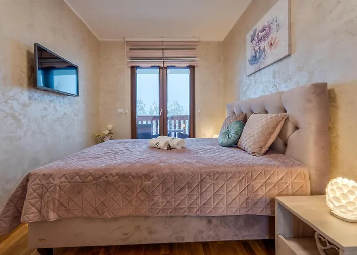 Διαμέρισμα Lux M&b